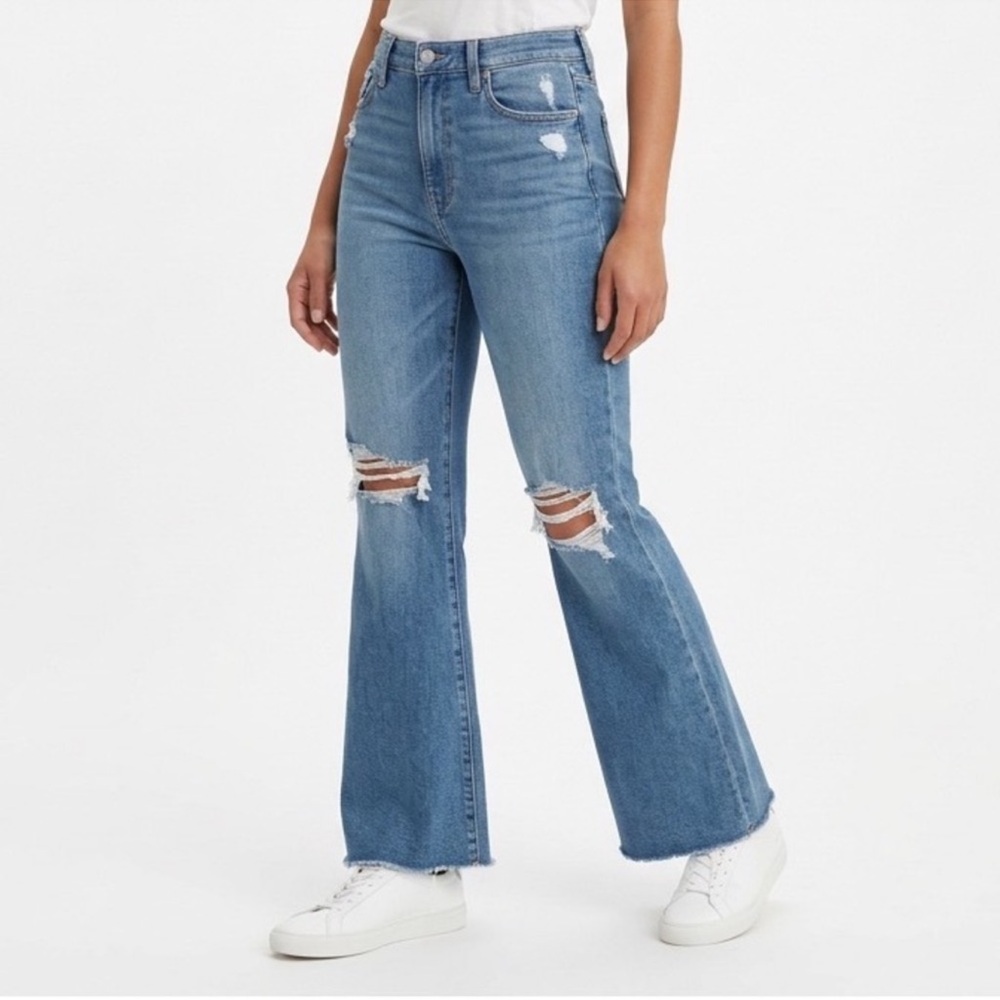 American Eagle Super High Rise Flare Distressed Next Level Stretch Jeans Sz 2S